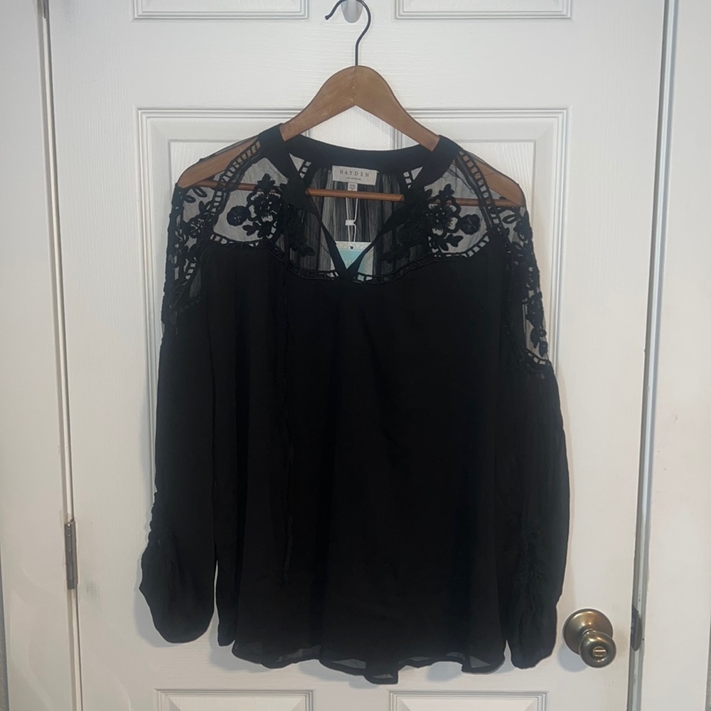 Hayden Los Angeles 3/4 Length Sleeved Blouse
